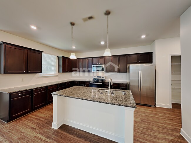 Photo - 194 Pullen Dr