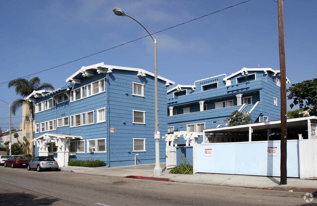 Photo - 209 N Venice Blvd