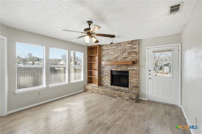 Photo - 409 Rawhide Loop