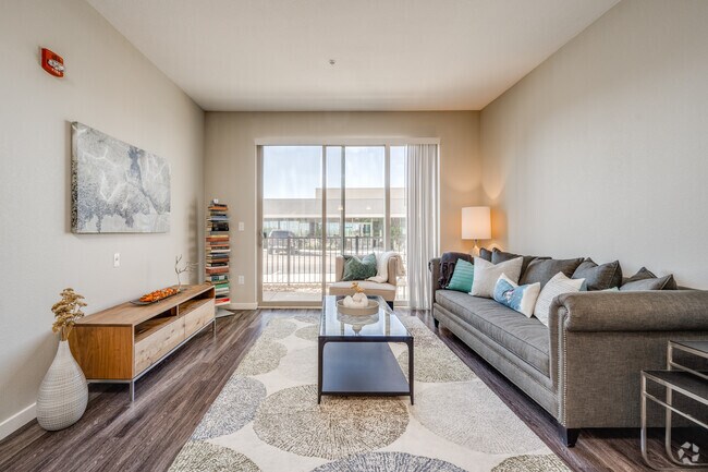 1 BR, 1 BA - 630 SF - Monaco Row