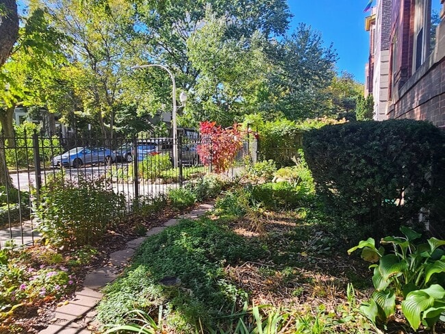 Photo - 1234 W Argyle St Unit 2M