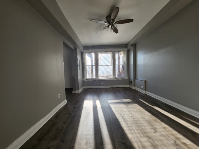 Building Photo - 4640 S St Lawrence Ave Rental