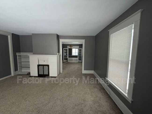 Photo - 315 E Cherry St