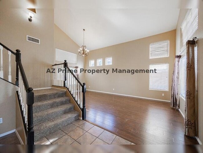 Photo - 2300 E Augusta Ave