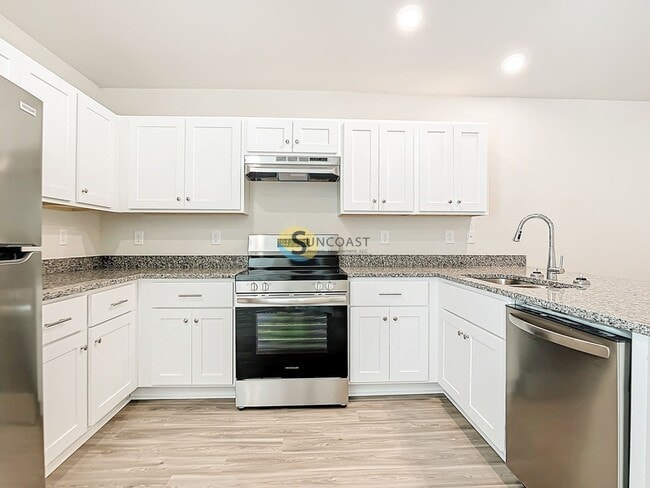 Photo - 10474 Pendleton Ave