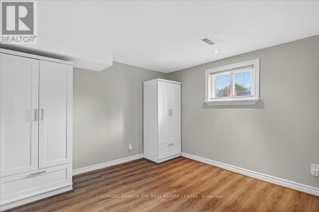 Photo - 117 Bolton Ave