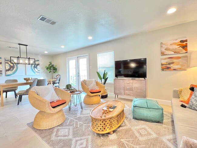 Photo - 9047 Twincreek Farm