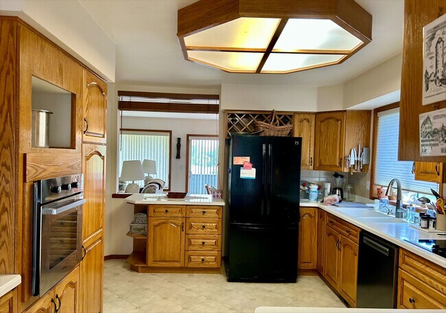 Photo - 4739 S Golf Course Dr