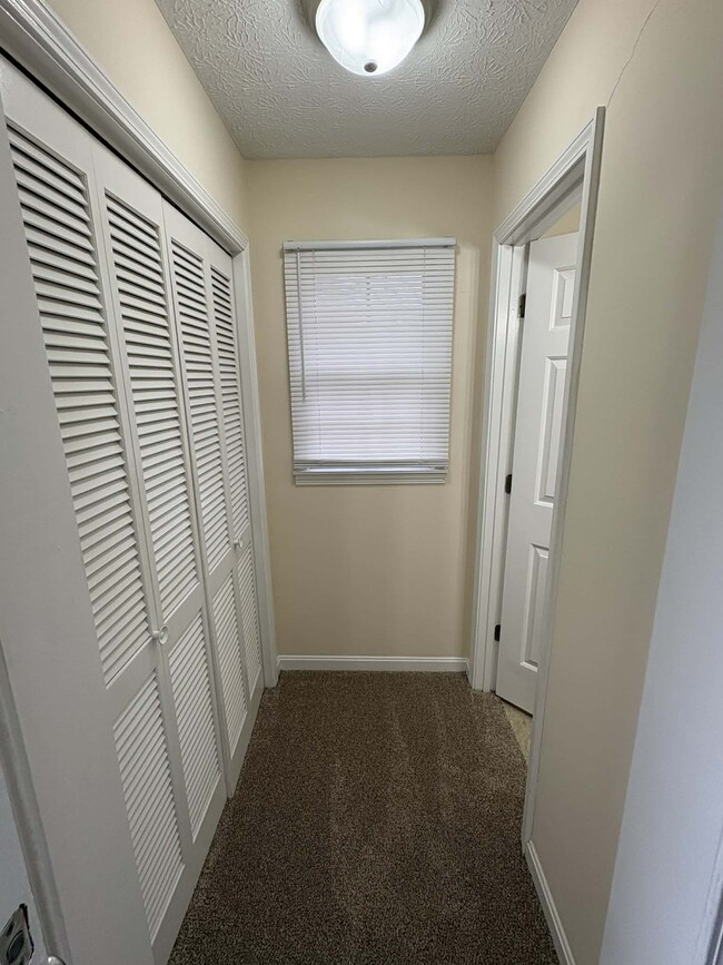 Photo - 1615 Highland Way