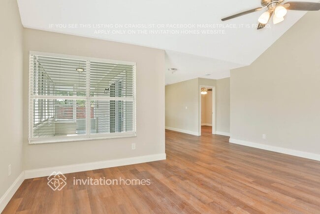 Photo - 3434 Coachlight Dr