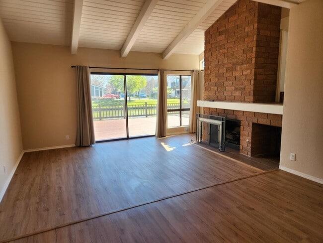 Photo - 626 Marlin Ct