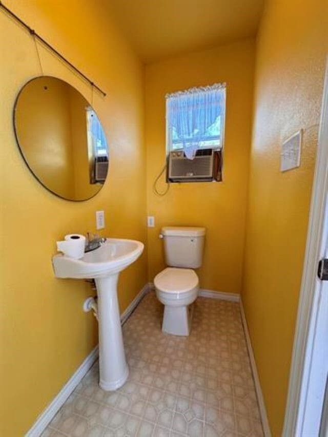 Photo - 211 S 5th 1/2 St