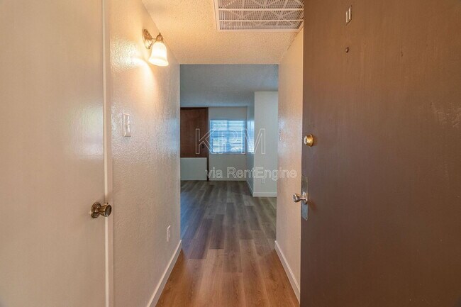 4332 Pacific Ave Unit 11