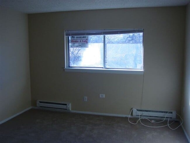 Photo - Great location off 2nd and Sable near 6th and I-225 and Aurora Mall