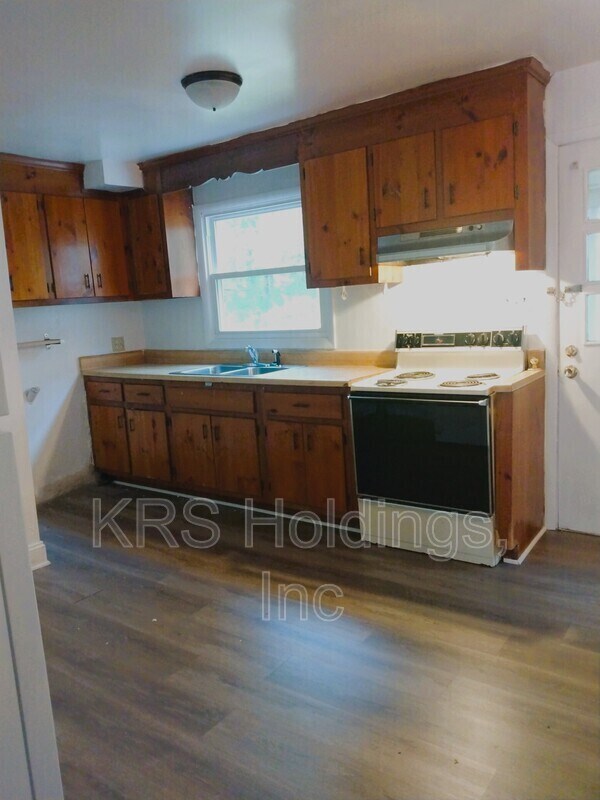 Photo - 2604 Wayside Dr Townhome