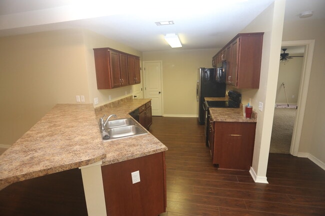 Photo - 594 Hunters Ridge Rd