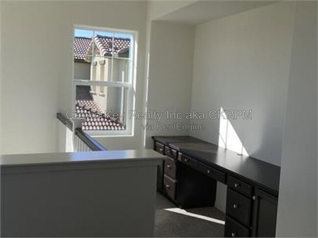 Photo - 3831 Comstock Pl