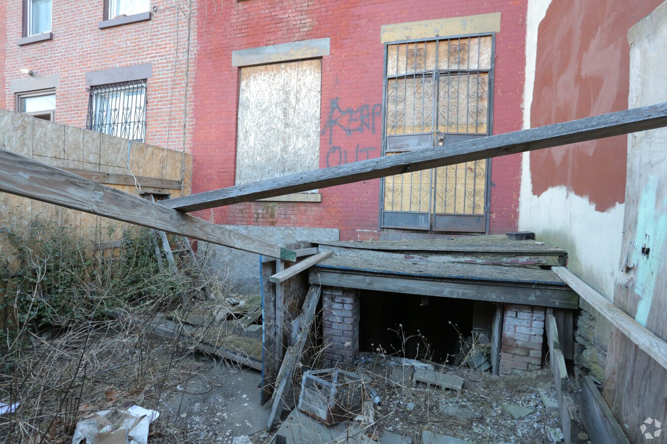 Photo - 33-35 Kingston Ave