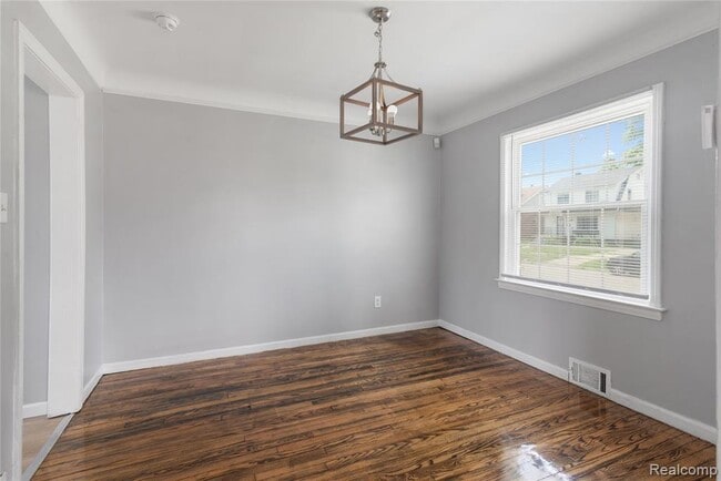 Photo - 4196 Buckingham