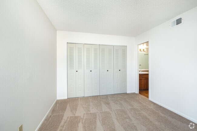 2BR, 1BA - 800SF - Second Bedroom