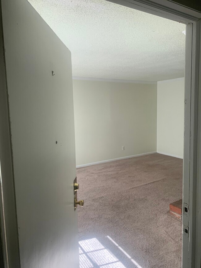 1736 Springwoods Lake Dr Apartment Columbia, SC