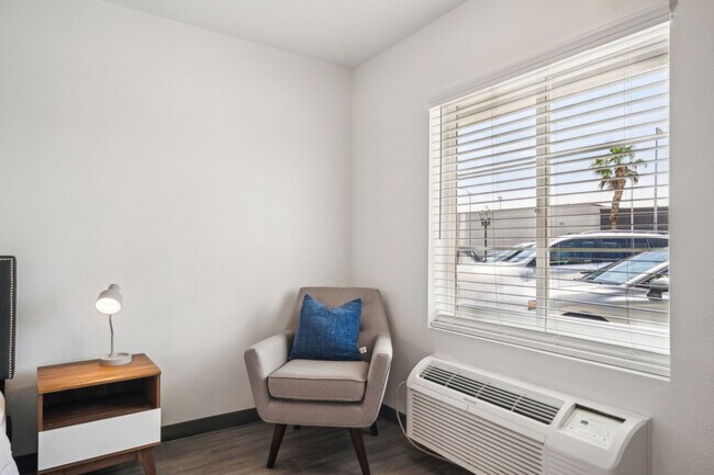 4350 Paradise Rd Unit SI FL2-ID1612479P
