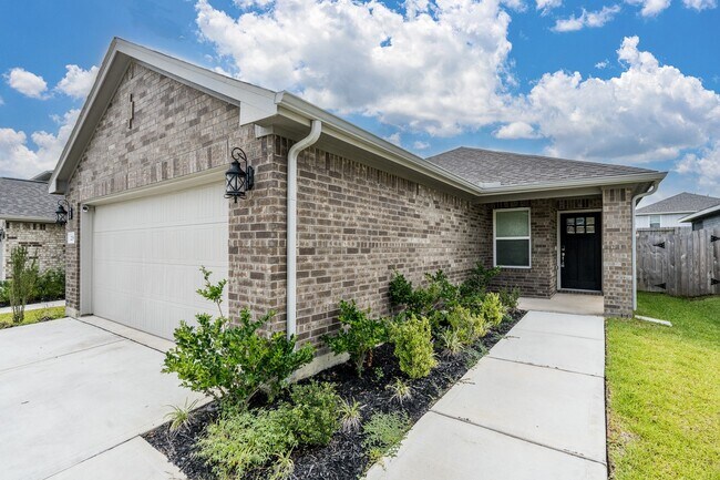 219 Charles Rdg Dr
