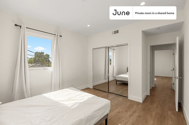 Photo - Room in Shared 4 bed/4 bath home Unidad C