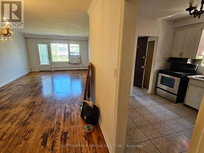 Photo - 7 Elway Ct