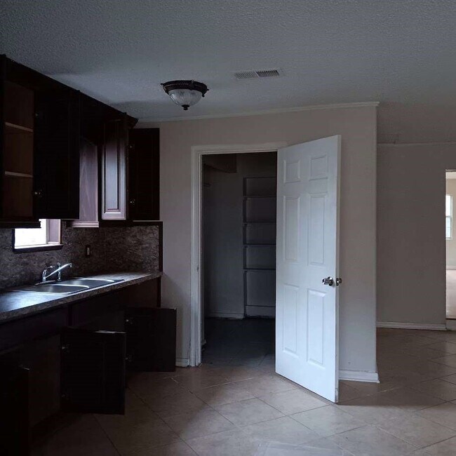 Photo - 23472 Pine Forest Dr