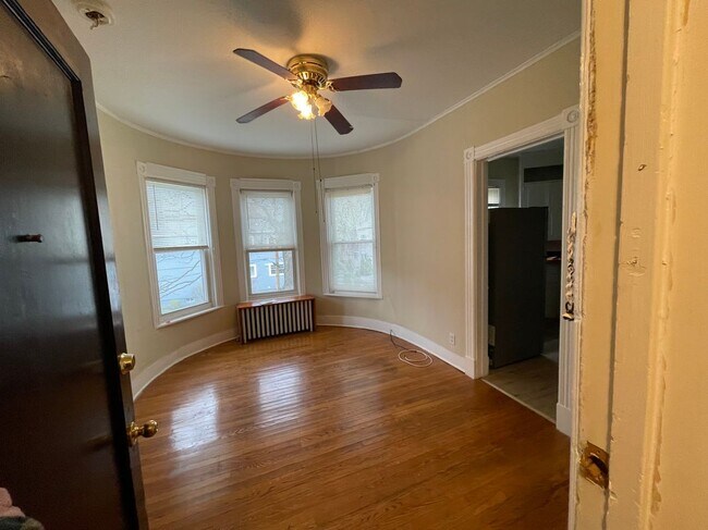 Photo - 25 Woodlawn Ave Unit apt 6
