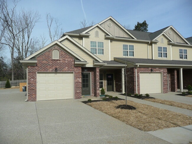 Building Photo - Spacious 2 Bed / 2 Bath Condo in the Heart of Middletown
