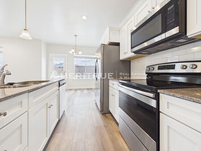 Photo - 16365 S Piston Ln