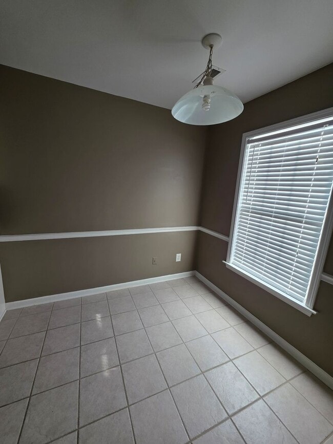 Photo - 2 BR Townhome!