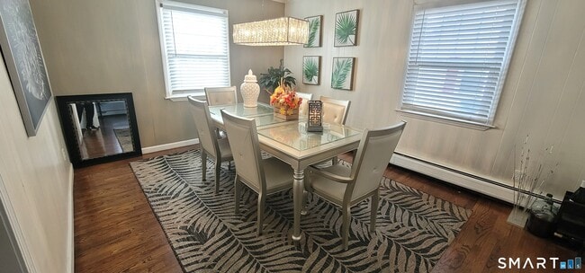 Photo - 321 Evers St