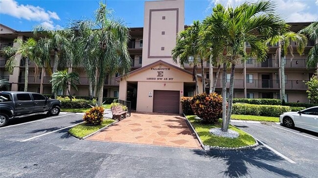 Building Photo - 12550 SW 15th St Unit 102 E Rental