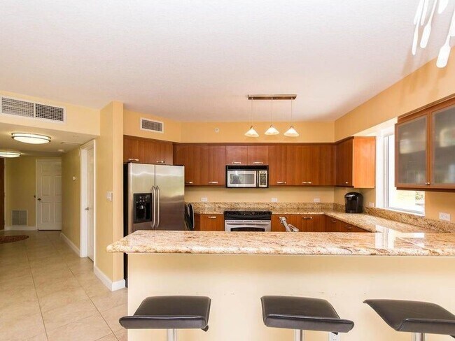 Photo - 2001 N Ocean Blvd Unidad 202