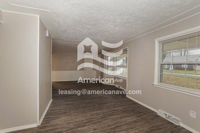 Photo - 808 Irving Park Blvd