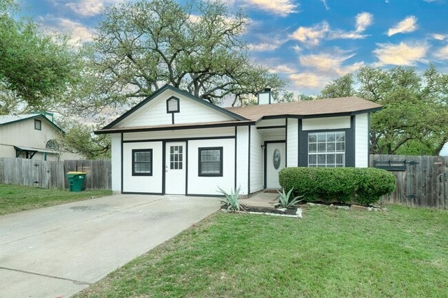 Building Photo - 1301 Black Cherry Dr