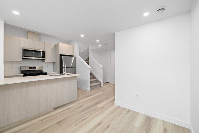 Photo - 8664-8677 77 St NW Unit BSMT 2