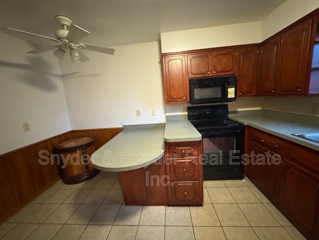 Photo - 1857-1859-1859 Cromwell Dr