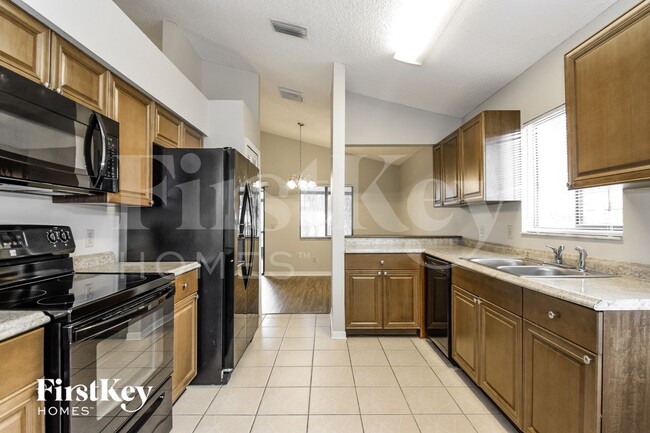 Photo - 4322 Kipling Ave