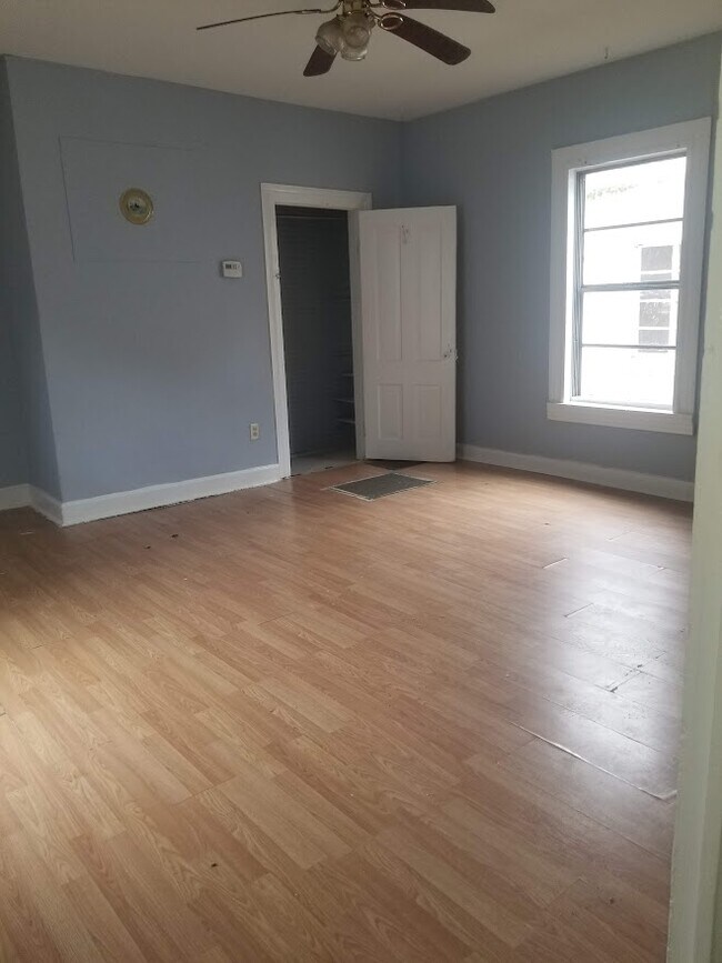 Front Room - 2045 Clark St