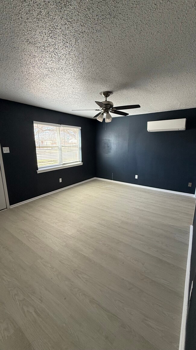 Photo - 2912 Harvard St