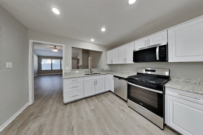 Photo - 19622 Westbridge Ln