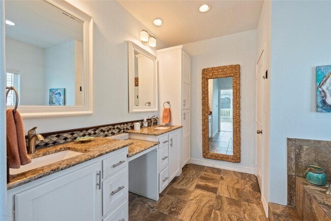 Building Photo - 1640 Windsong Way