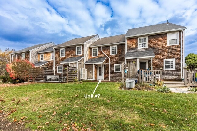 Photo - 1275 Maplewood Ave Unit 7