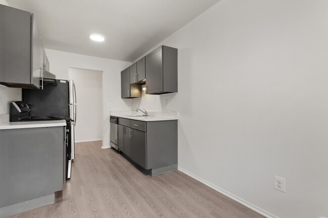 Photo - Lafayette Park Place - Detroit, MI