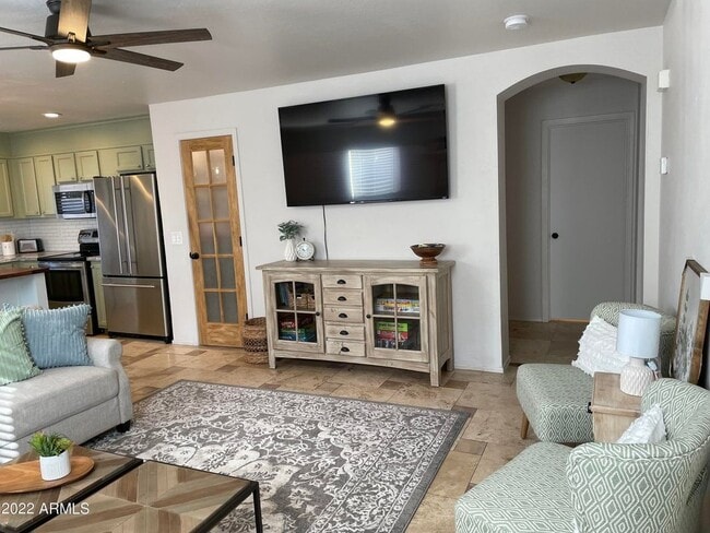 Building Photo - 106 S 110th St