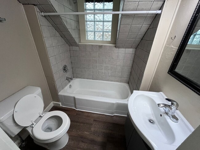 Photo - 1201 High St Unidad Apt 2